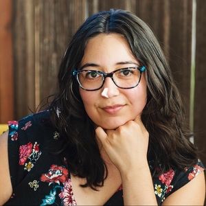 Meet your Posher, Iris